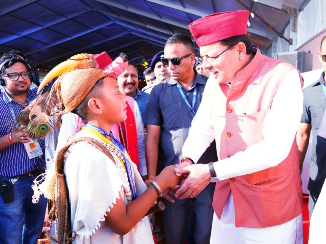 मुख्यमंत्री ने बताया कि जनजाति समाज भारत की शान है।