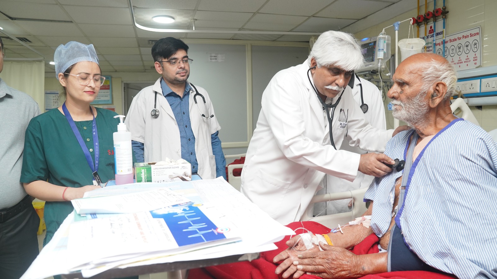 श्री महंत इन्दिरेश अस्पताल के कार्डियोलॉजी विभाग में विभिन्न राज्यों से मरीज़ बेहतर इलाज हेतु पहुंच रहे हैं