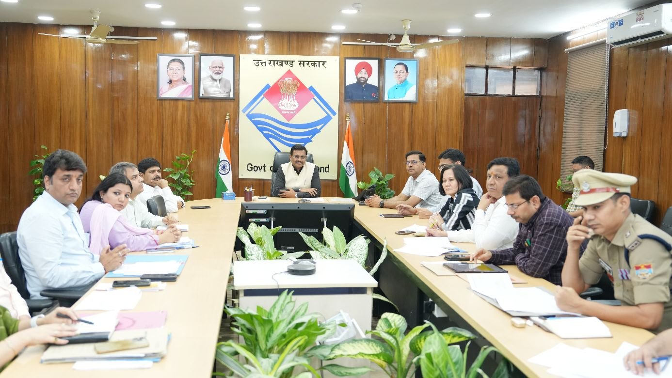 कमर्शियल संस्थानों के बेसमेंट पार्किंग का शत- प्रतिशत उपयोग कराना सुनिश्चित करें: मुख्य सचिव  बेसमेंट में पार्किंग न कराने वाले संस्थानों और संबंधित व्यक्ति पर सख्ती से होगी एनफोर्समेंट की कार्रवाई