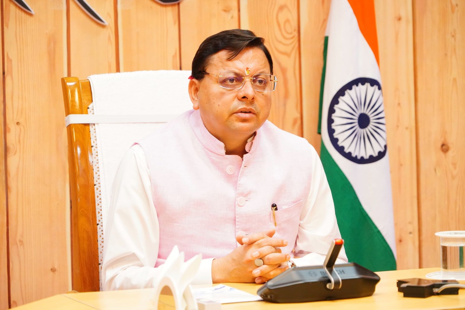 रुद्रप्रयाग हेलीकॉप्टर दुर्घटनाग्रस्त के जांच के आदेश, लापरवाही बरतने वालों के खिलाफ होगी सख्त कार्रवाई  सोमवार तक चार धाम के लिए हेली सेवा को पूर्ण रूप से बंद रखने के मुख्यमंत्री ने दिए निर्देश
