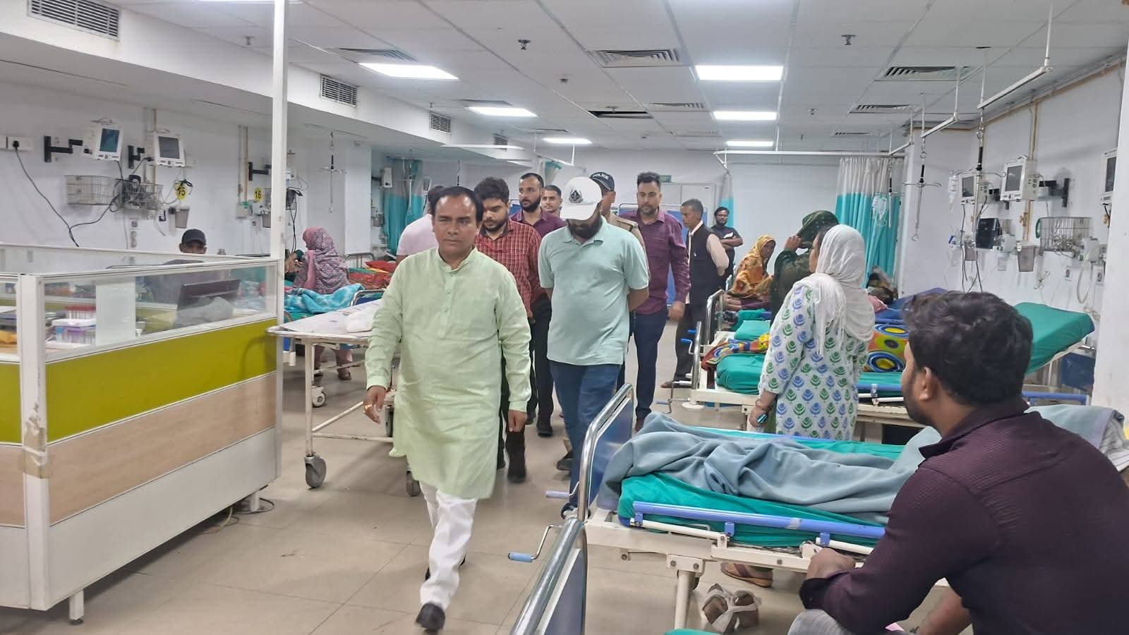 स्वास्थ्य मंत्री डॉ. रावत ने परखी दून और कोरोनेशन अस्पताल की व्यवस्थाएं,मरीजों को गुणवत्तापरक उपचार व साफ़- सफाई के दिए निर्देश।