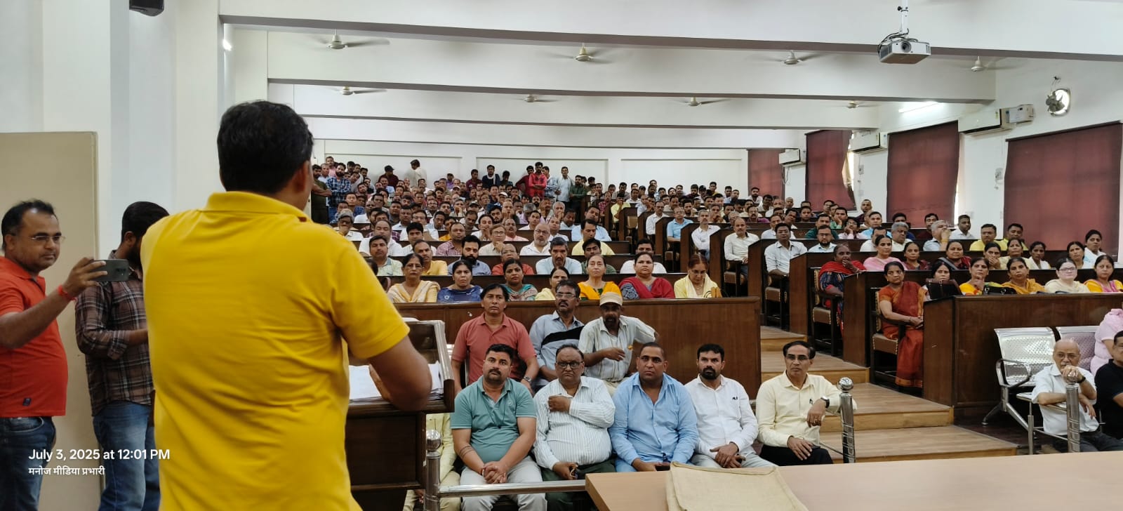 “गुरुकुल की गरिमा पर कोई आंच नहीं आने देंगे!”