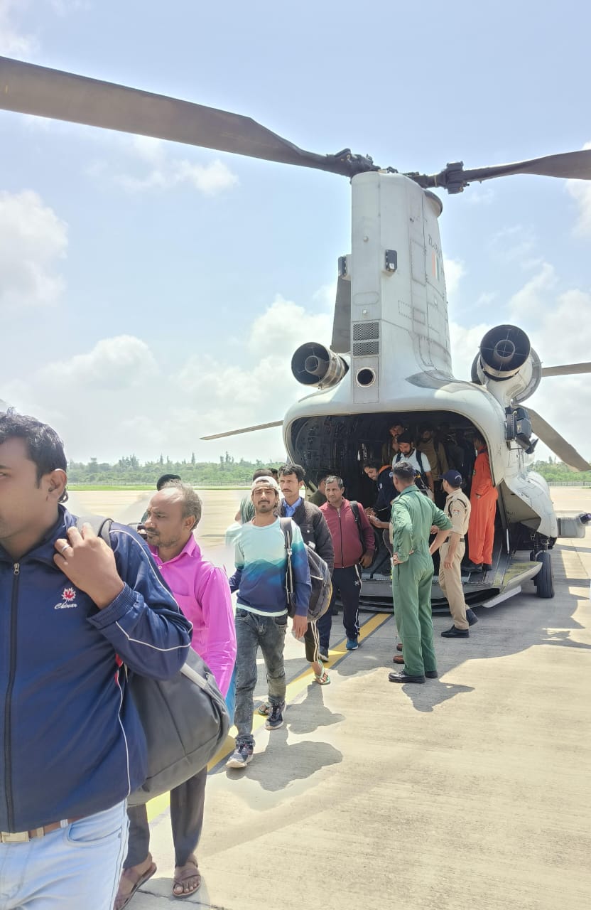 उत्तरकाशी आपदा राहत: गंगोत्री व हर्षिल क्षेत्र से 274 यात्रियों का सफल रेस्क्यू