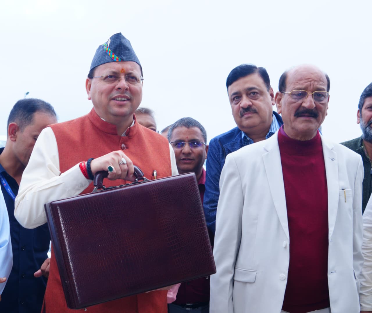 भराड़ीसैंण विधानसभा सत्र : मुख्यमंत्री धामी ने प्रस्तुत किया 5315 करोड़ रुपये का अनुपूरक बजट