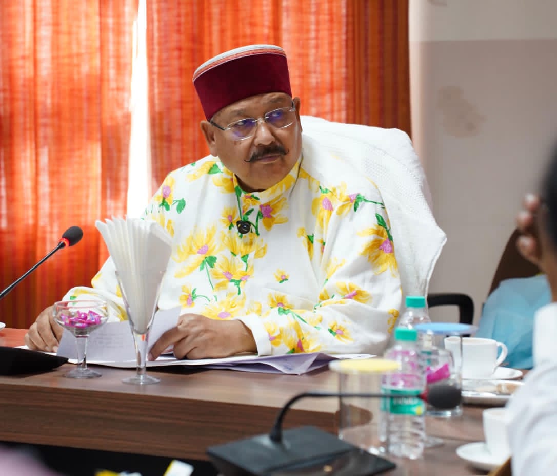 शीतकालीन पूजा स्थलों पर श्रृद्धालुओं के लिए रहेगा विशेष प्रबंध: महाराज,अब तक चारधाम यात्रा पर 50 लाख के लगभग श्रृद्धालु आ चुके हैं।