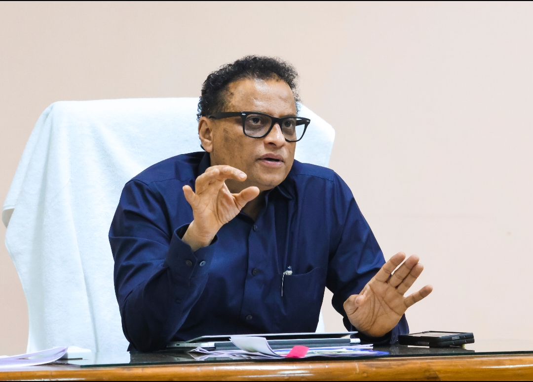 सचिव जलागम एवं मुख्य कार्यकारी अधिकारी, स्प्रिंग एंड रिवर रिजुविनेशन अथॉरिटी (SARRA), दिलीप जावलकर की अध्यक्षता में राज्य स्तरीय कार्यकारी समिति (SLEC) की चौथी बैठक आयोजित की गई।