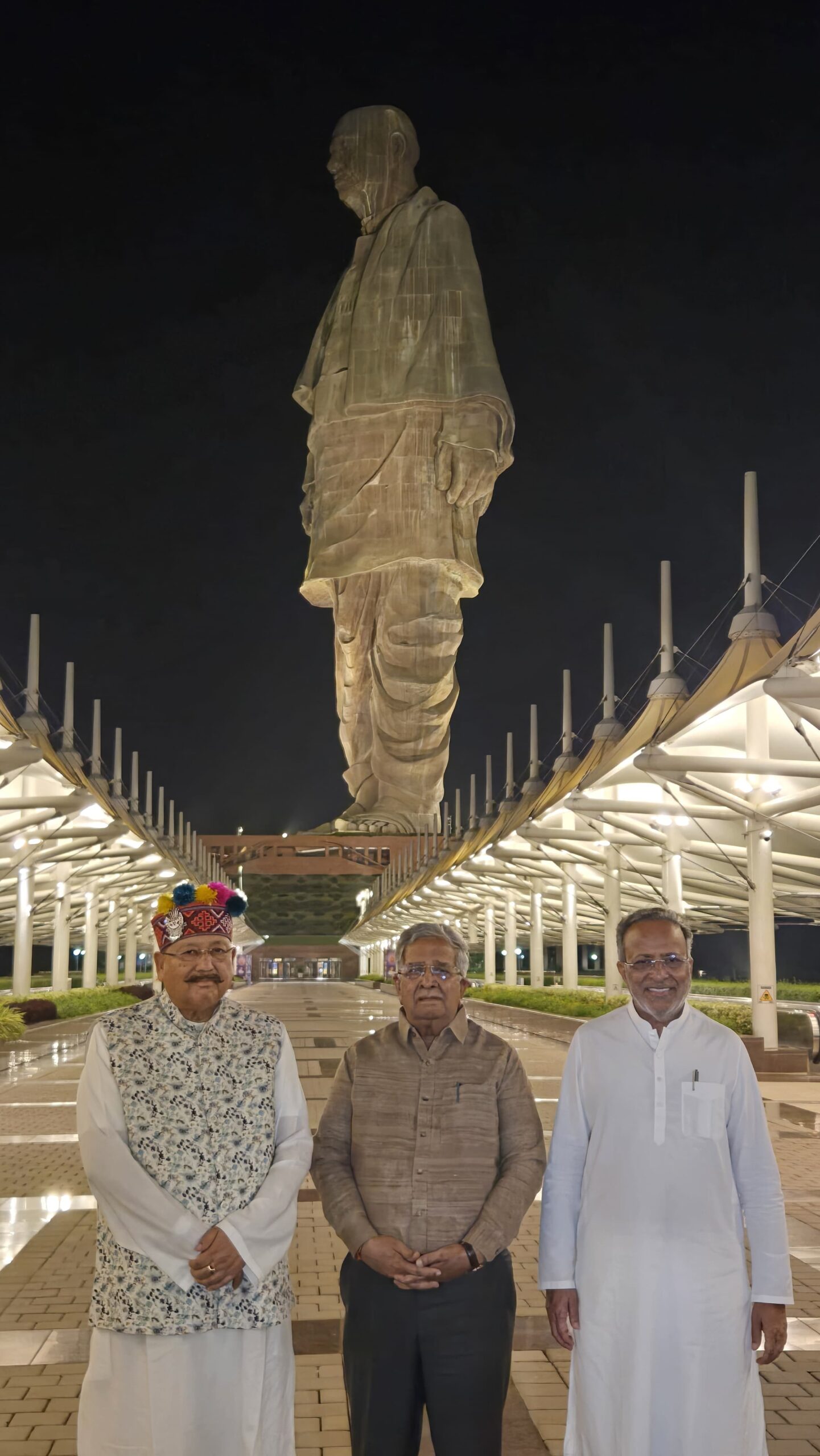 एक भारत-श्रेष्ठ भारत की भावनाओं के अनुरूप आगे बढ़ा रहा है उत्तराखंड: महाराज,गुजरात में आयोजित राष्ट्रीय एकता दिवस समारोह में किया प्रदेश का प्रतिनिधित्व,लोक नृत्य एवं गीतों के साथ-साथ उत्तराखण्ड मंडप में गढ़वाली, कुमाऊँनी भोजन का जमकर लुत्फ उठा रहे हैं आगंतुक,
