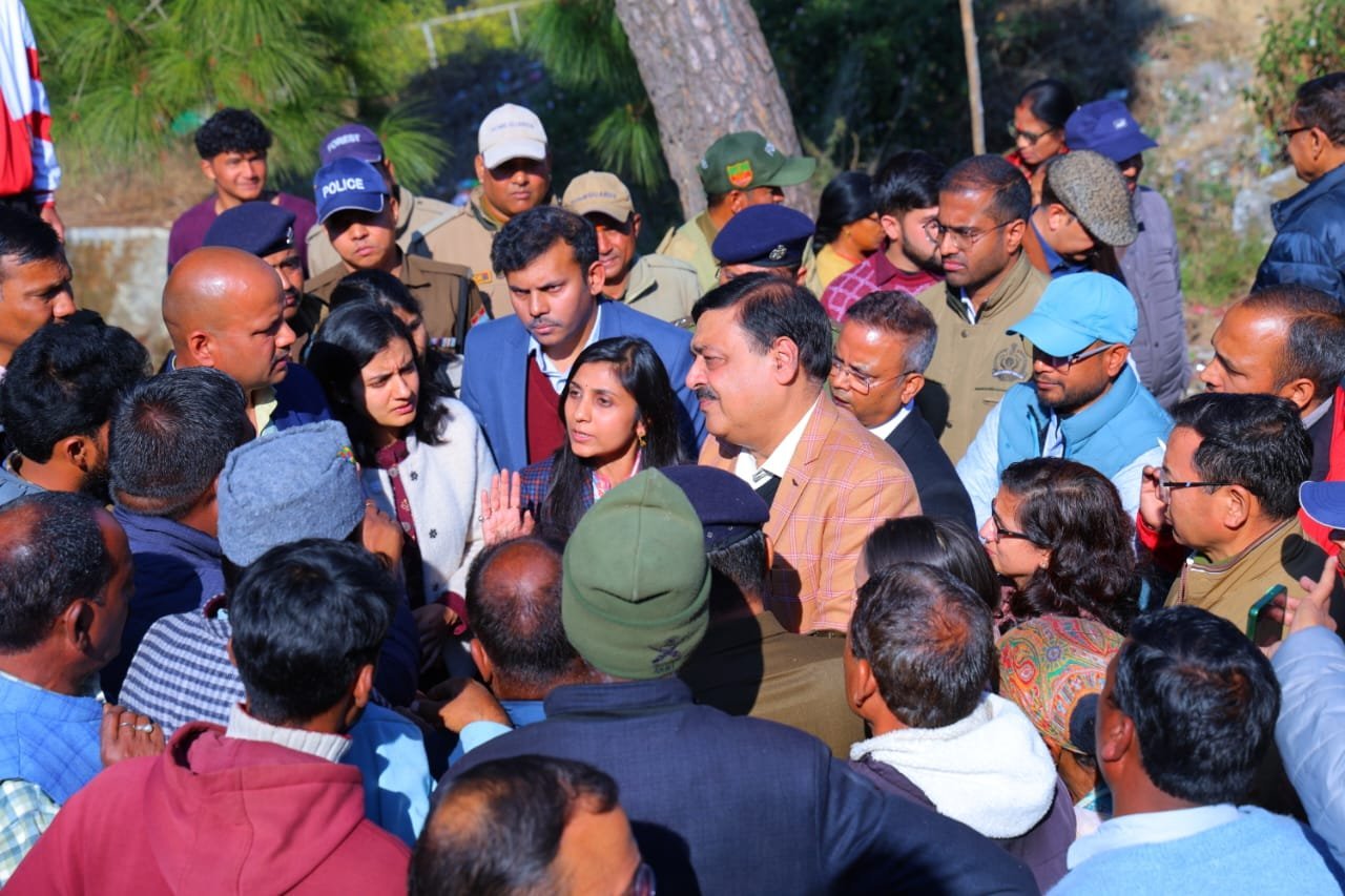 जनपद पौड़ी में बढ़ते मानव-वन्यजीव संघर्ष को गंभीरता से लेते हुए मुख्यमंत्री के निर्देशों के क्रम में शासन स्तरीय अधिकारियों का दल पहुंचा पौड़ी