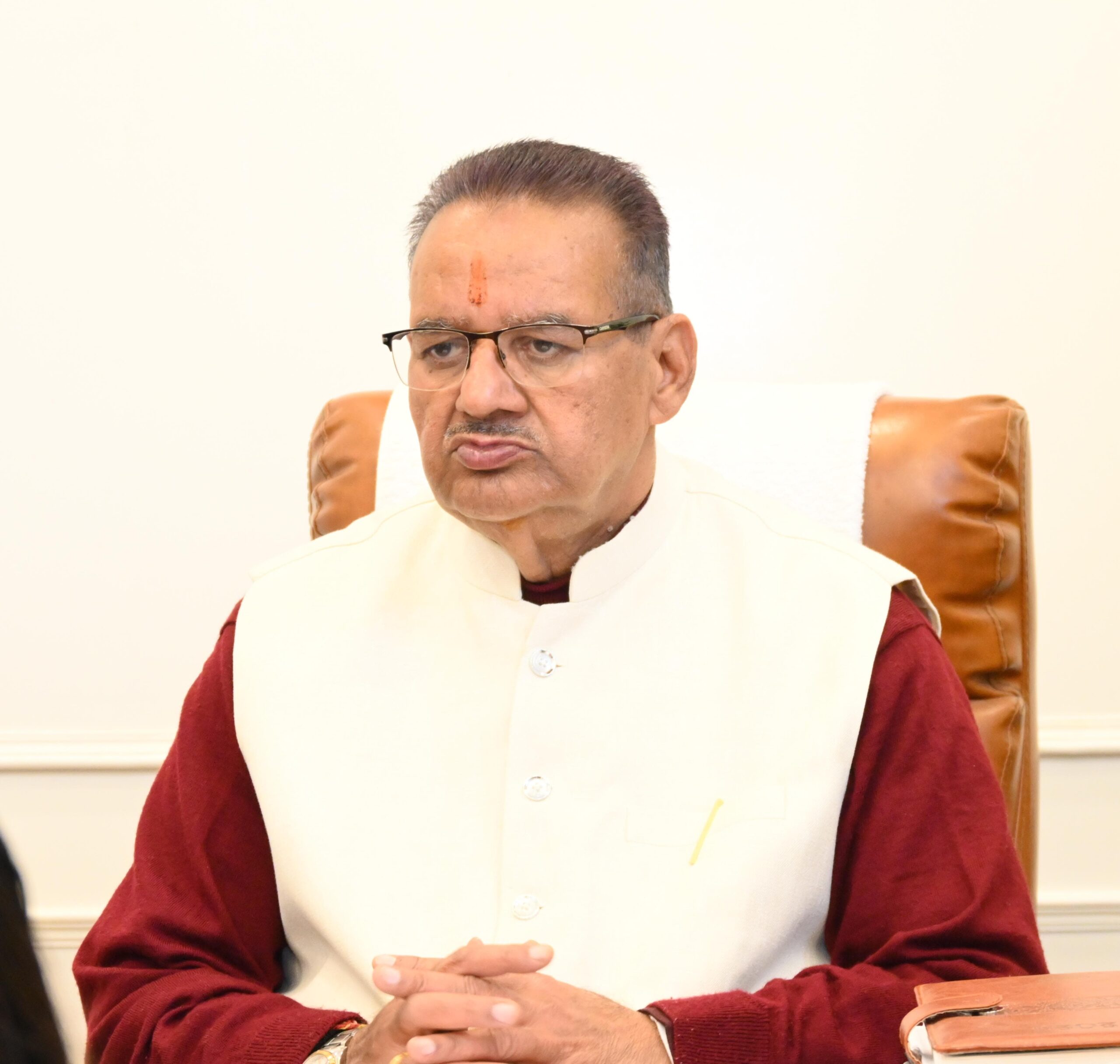 हॉर्टिटूरिज्म की अपार संभावनाओं के दृष्टिगत कार्ययोजना हो तैयार: उद्यान मंत्री गणेश जोशी,जंगली जानवरों से होने वाला नुकसान तथा अतिवृष्टि के कारण बाढ़ या जलभराव से फसलों के नुकसान दोनों को फसल बीमा योजना में शामिल करे : गणेश जोशी।