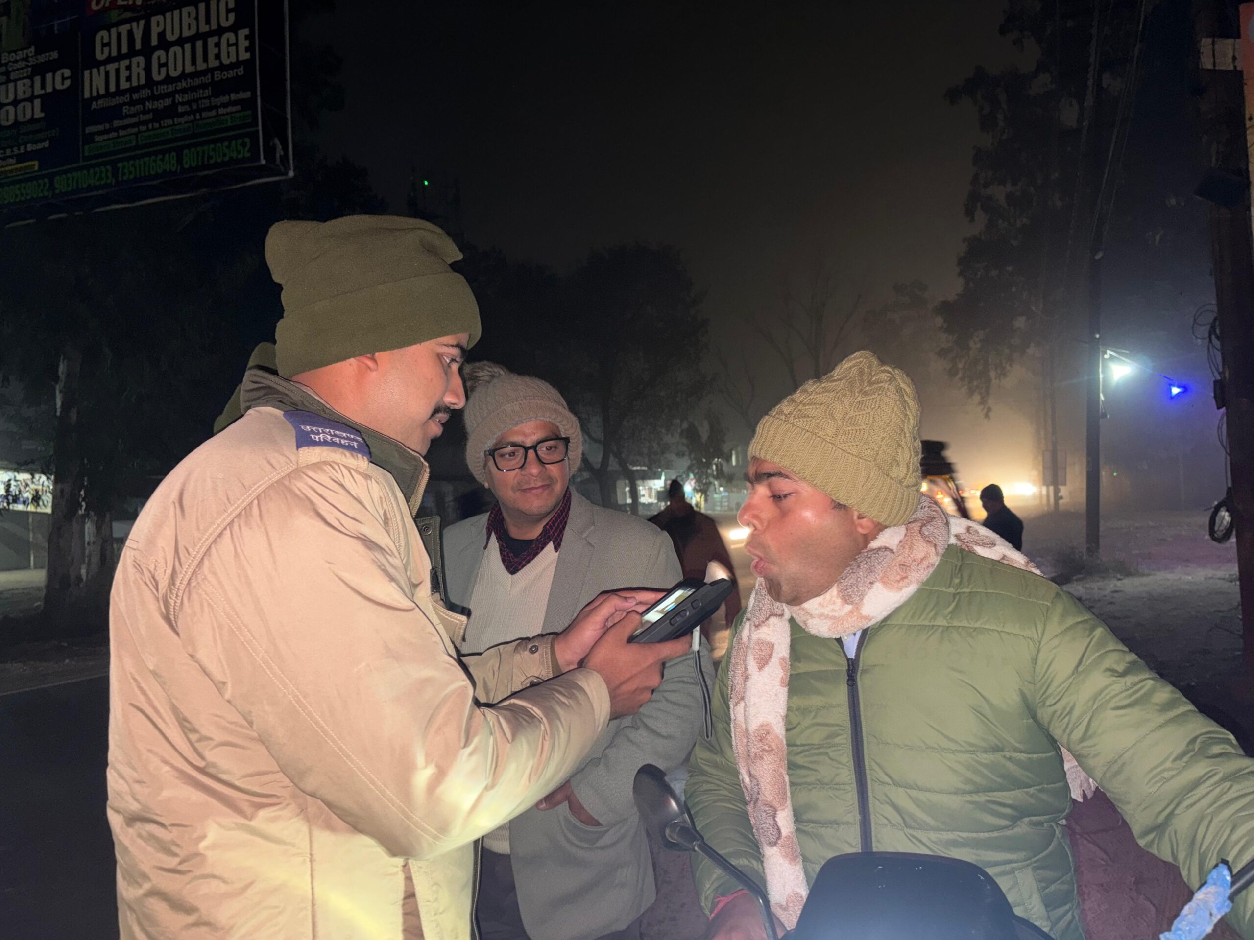 नववर्ष पर सड़क सुरक्षा अभियान: परिवहन विभाग ने 830 वाहनों की जांच, 25 नशे में चालक गिरफ्तार