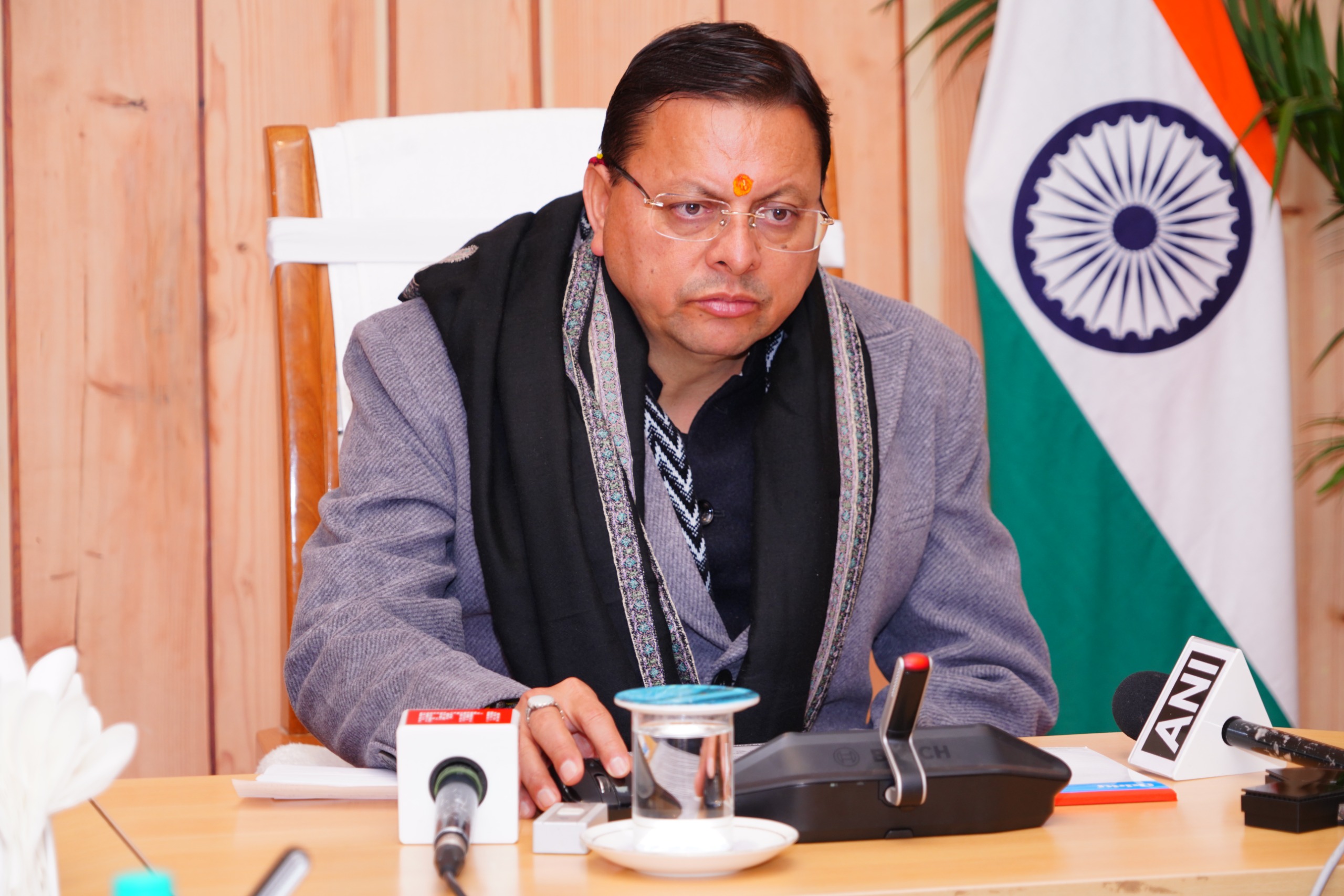 मुख्यमंत्री पुष्कर सिंह धामी ने राजस्व विभाग के 6 वेब पोर्टल किए लॉन्च