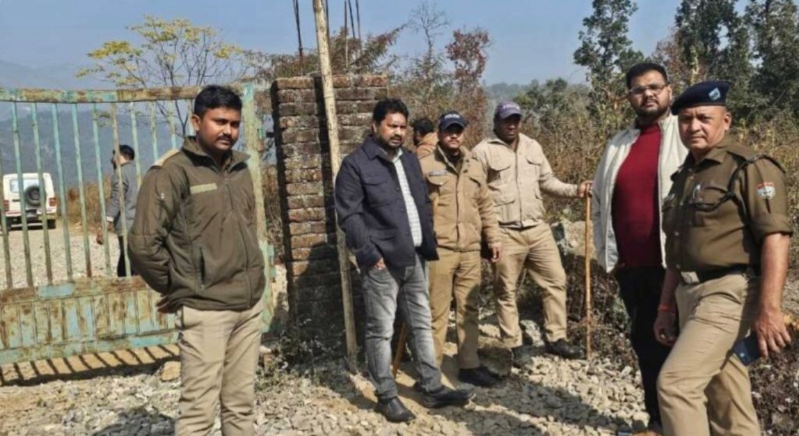 एमडीडीए की सलियावाला धौलास में अवैध प्लॉटिंग पर बड़ी कार्रवाई, 8 से10 बीघा भूमि पर चला ध्वस्तीकरण अभियान