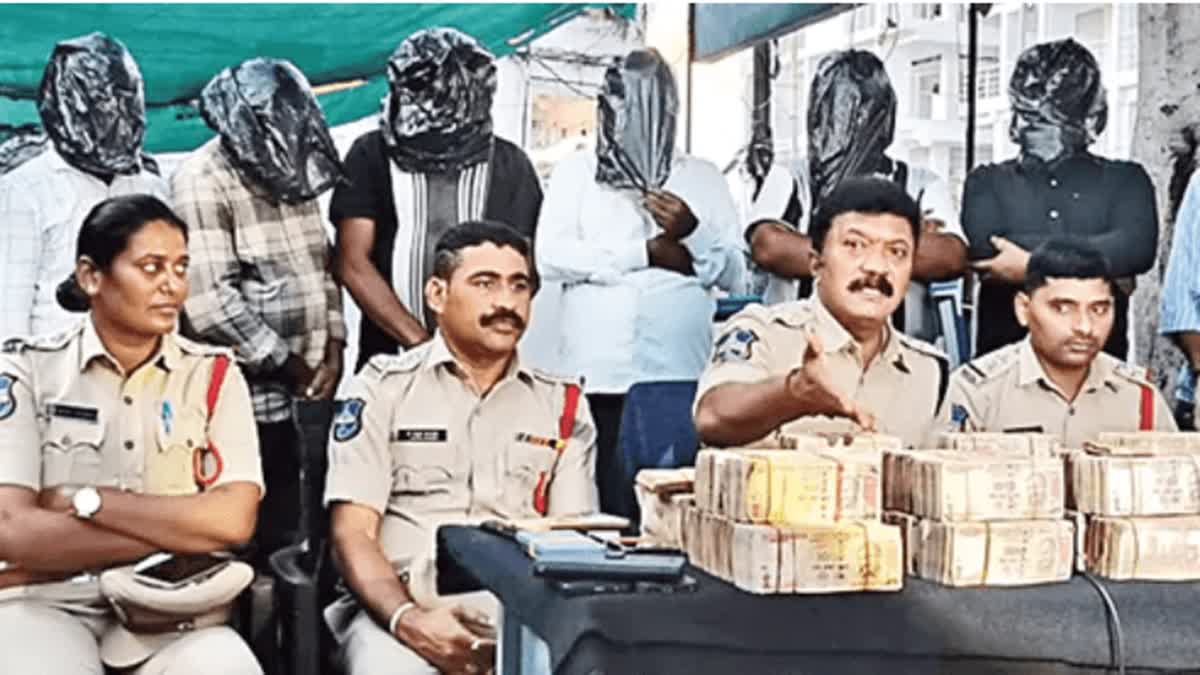 तेलंगाना में पुराने नोट बदलने का झांसा देने वाला गिरोह गिरफ्तार, 1.38 करोड़ रुपये बरामद