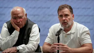 विधान परिषद चुनावों में कांग्रेस को झटका, चार राज्यों में नहीं खुला खाता