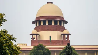 सुप्रीम कोर्ट ने स्कूलों में संविधान की प्रस्तावना का पाठ अनिवार्य करने की याचिका की खारिज