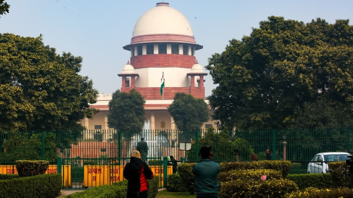 सोशल मीडिया के जोखिमों से बच्चों की सुरक्षा के लिए सुप्रीम कोर्ट ने केंद्र और NCPCR से मांगा जवाब